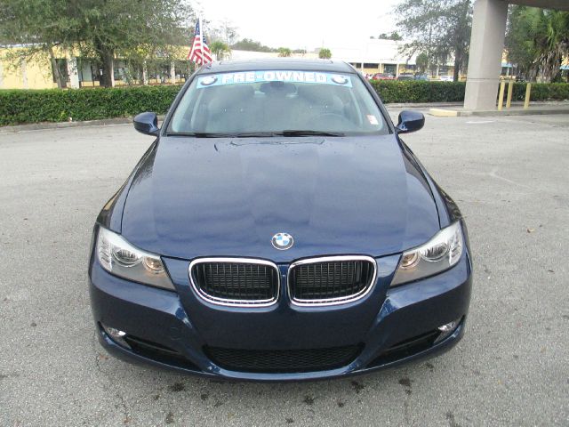 2011 BMW 3 series SE Automatic 4X4 Beutiful