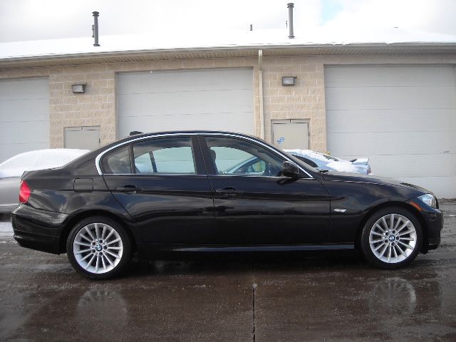 2011 BMW 3 series (marshalltown)