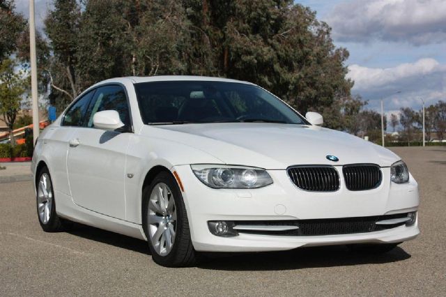 2011 BMW 3 series SLE Ext Cab 4x2 Diesel