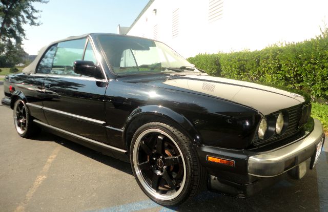 1991 BMW 3 series 2WD Crew Cab 126.0 LT W/1lt