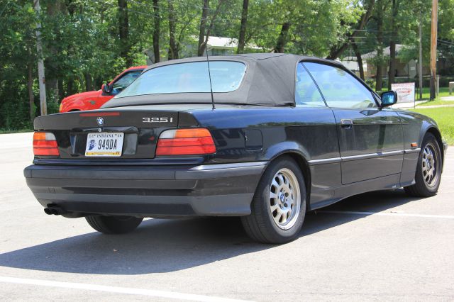 1995 BMW 3 series 2WD Crew Cab 126.0 LT W/1lt