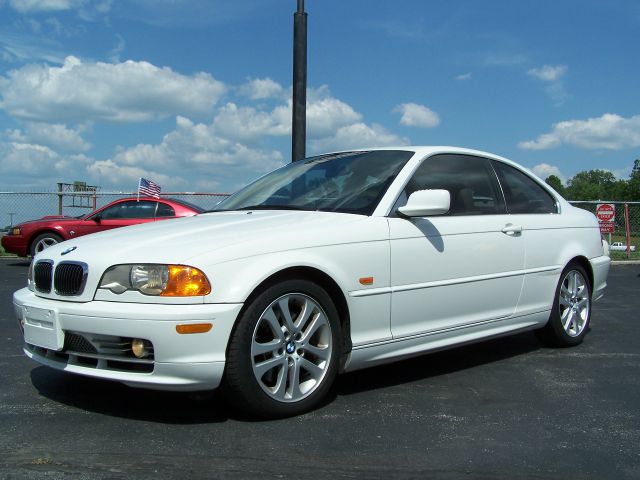 2001 BMW 3 series Lariat 4x4 (gladbrook)