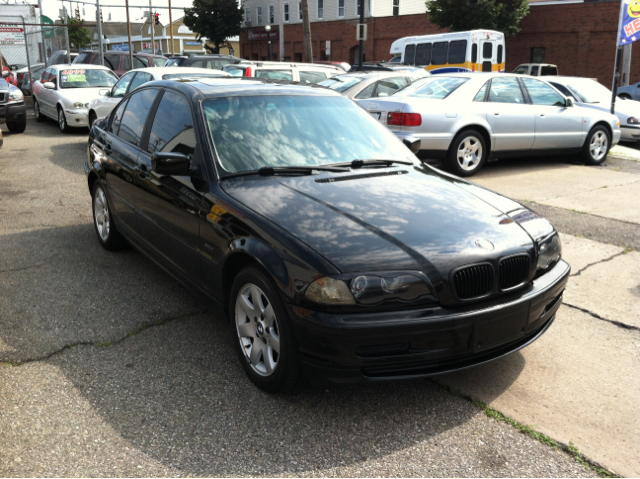 2001 BMW 3 series 323i 4dr Sdn Sedan