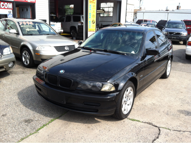 2001 BMW 3 series 323i 4dr Sdn Sedan