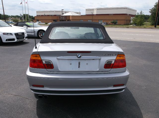 2001 BMW 3 series W/6-passenger Seating