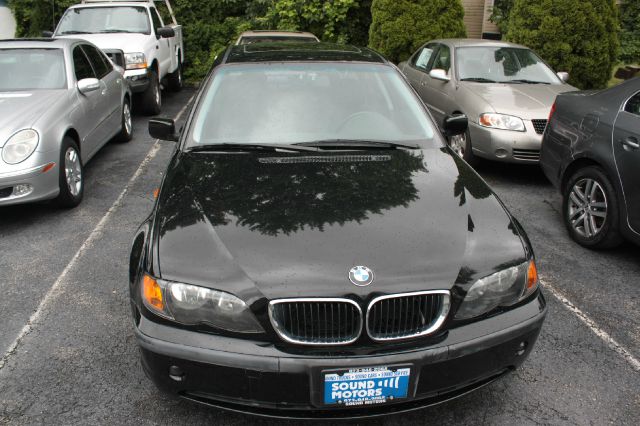 2002 BMW 3 series 2WD 4dr Heat