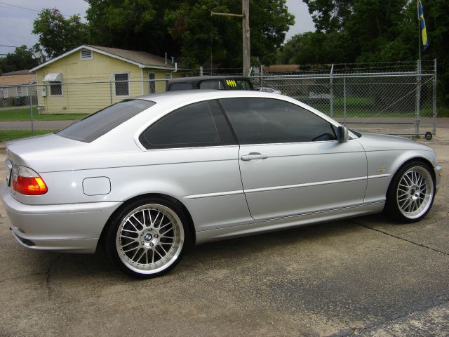2002 BMW 3 series Lariat 4x4 (gladbrook)