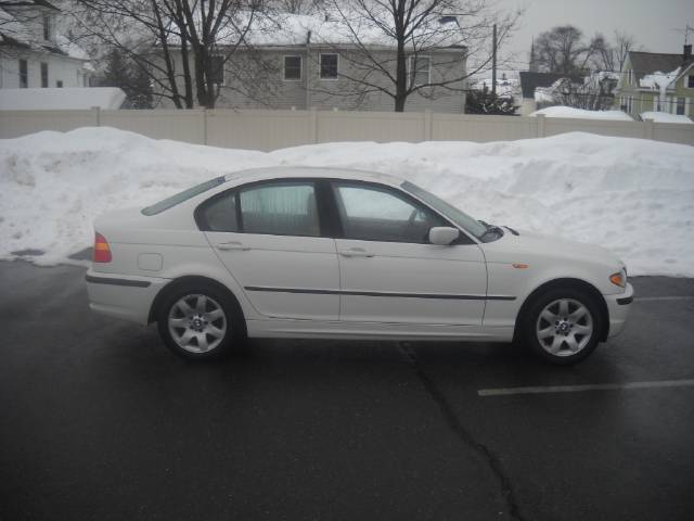 2002 BMW 3 series 323i 4dr Sdn Sedan