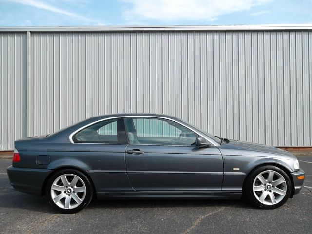 2002 BMW 3 series 4WD 2dr X