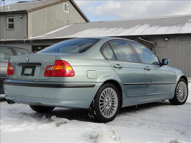 2002 BMW 3 series 323i 4dr Sdn Sedan