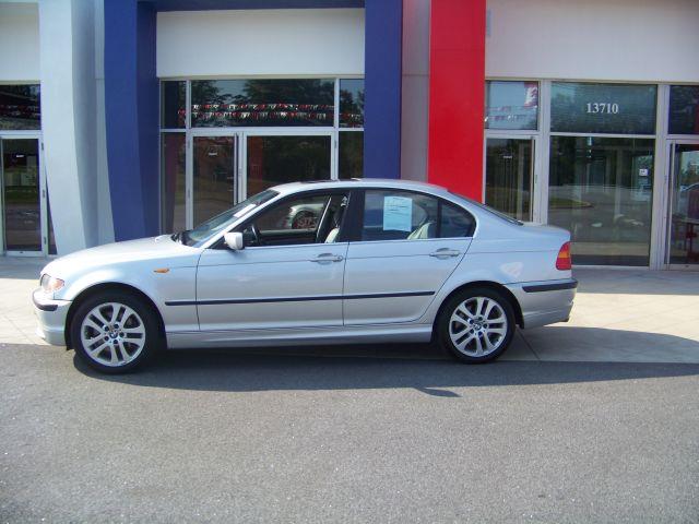 2002 BMW 3 series 4WD 4dr Heat
