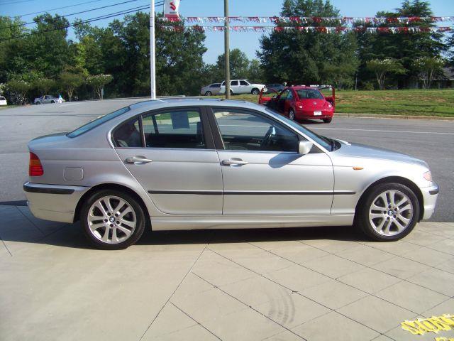 2002 BMW 3 series 4WD 4dr Heat