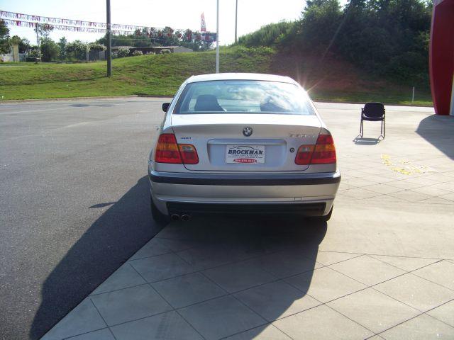 2002 BMW 3 series 4WD 4dr Heat