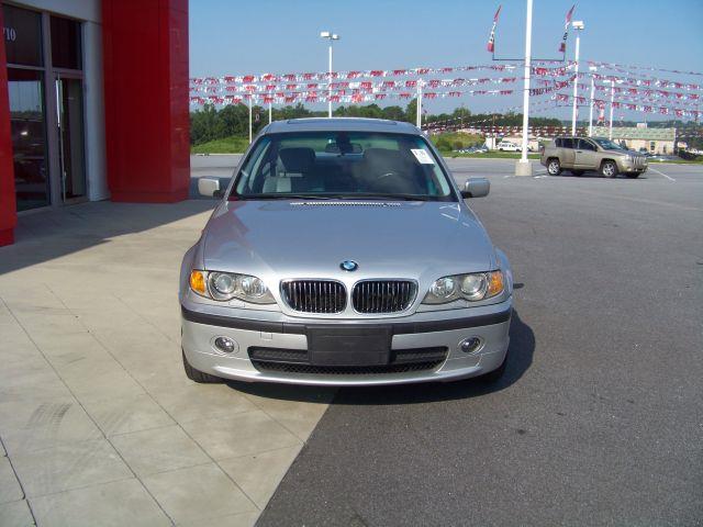 2002 BMW 3 series 4WD 4dr Heat