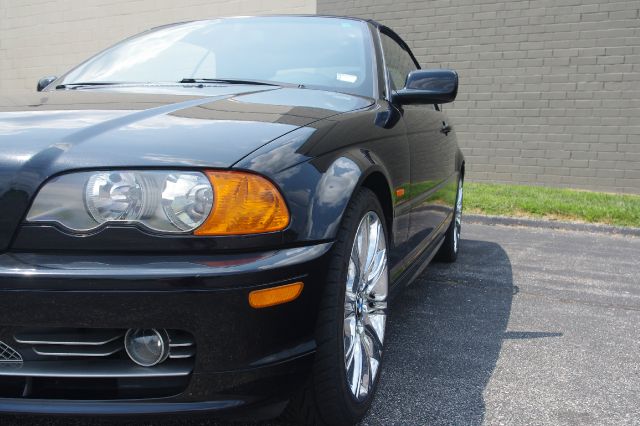 2002 BMW 3 series W/6-passenger Seating