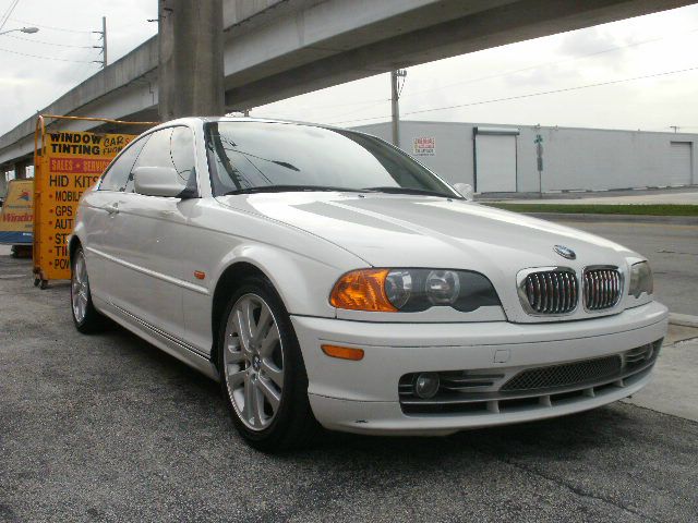 2002 BMW 3 series Lariat 4x4 (gladbrook)