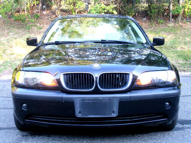 2002 BMW 3 series 2WD 4dr Heat