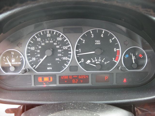 2002 BMW 3 series 4WD 4dr Heat