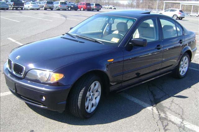 2002 BMW 3 series 323i 4dr Sdn Sedan