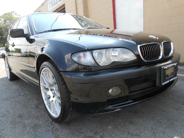 2003 BMW 3 series 4WD 4dr Heat