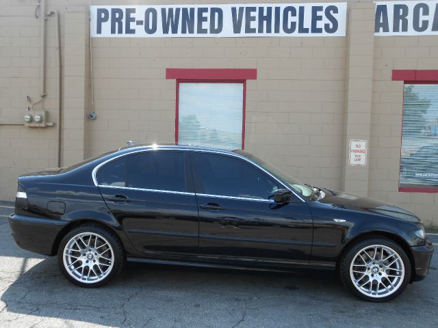 2003 BMW 3 series 4WD 4dr Heat