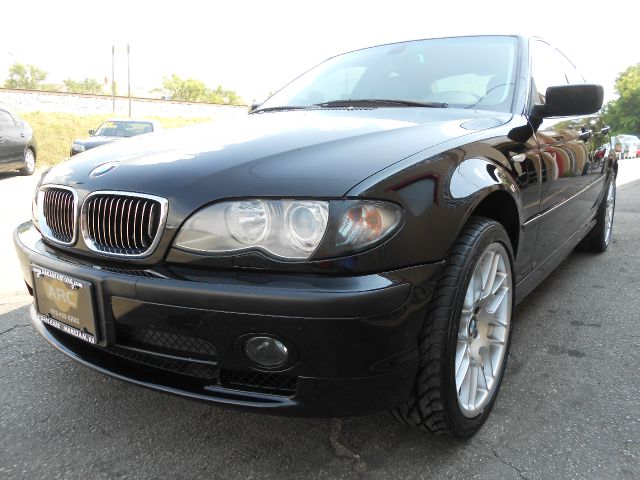 2003 BMW 3 series 4WD 4dr Heat