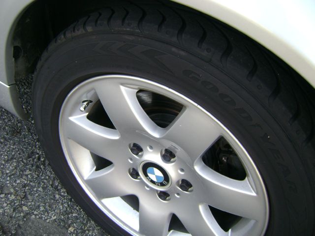 2003 BMW 3 series STX XL XLT FX2 Lariat