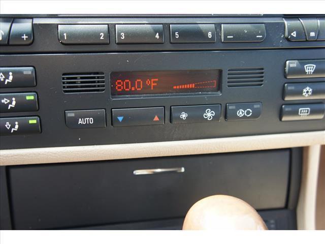 2003 BMW 3 series 4dr Sdn V6 Manual