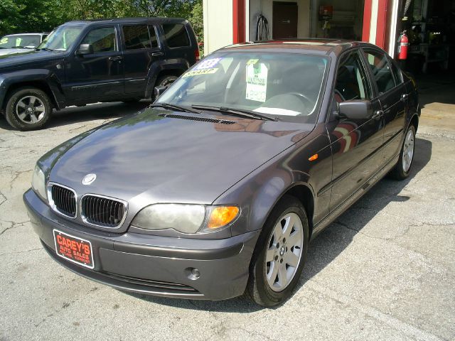 2003 BMW 3 series 2WD 4dr Heat