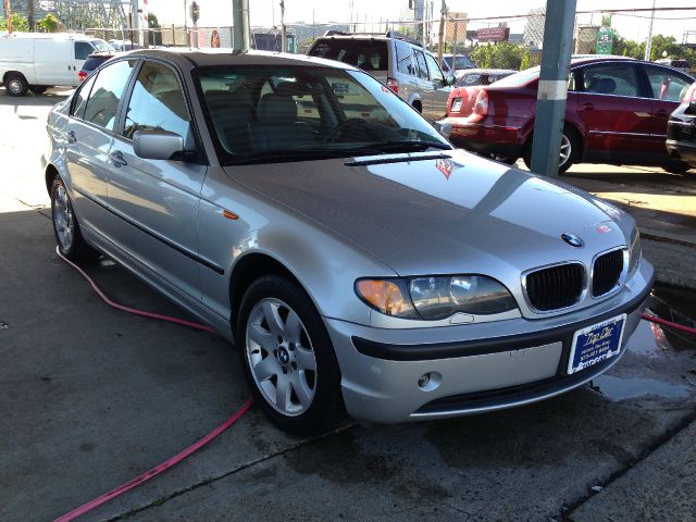 2003 BMW 3 series 2WD 4dr Heat