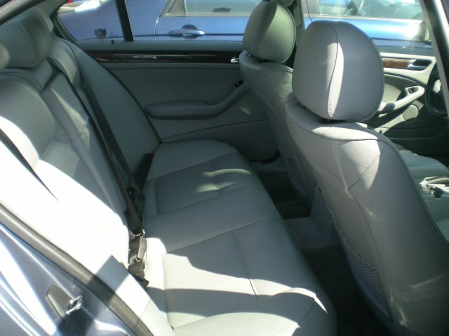 2004 BMW 3 series 2WD 4dr Heat