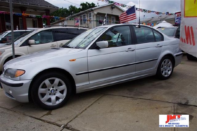 2004 BMW 3 series 2WD 4dr Heat