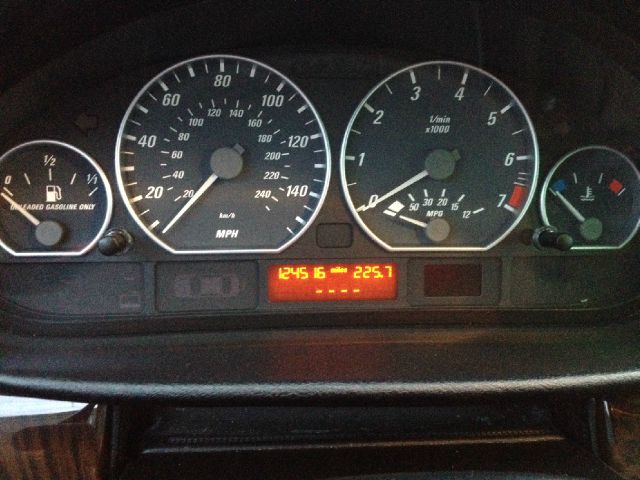 2004 BMW 3 series W/6-passenger Seating