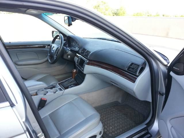 2004 BMW 3 series 4WD 4dr Heat