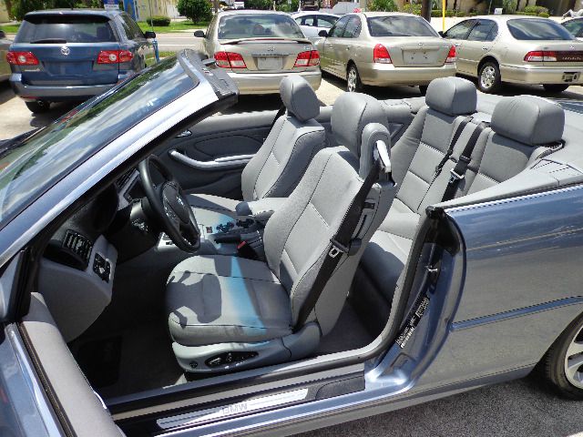 2004 BMW 3 series W/6-passenger Seating