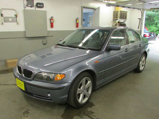 2004 BMW 3 series 4WD 4dr Heat