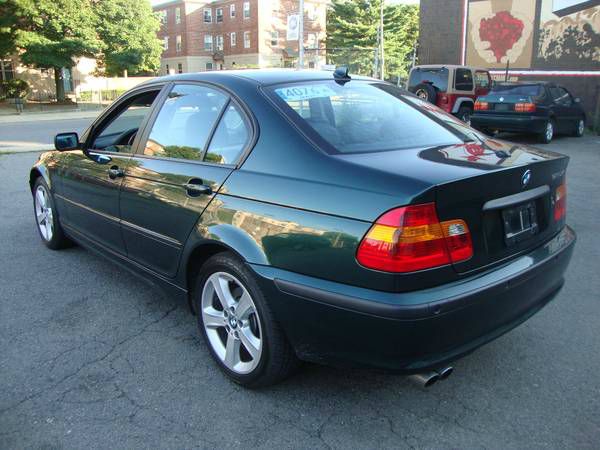2004 BMW 3 series 2WD 4dr Heat