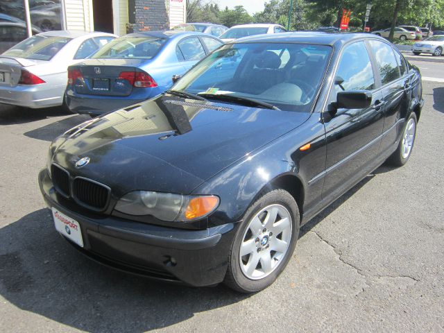 2004 BMW 3 series 2WD 4dr Heat