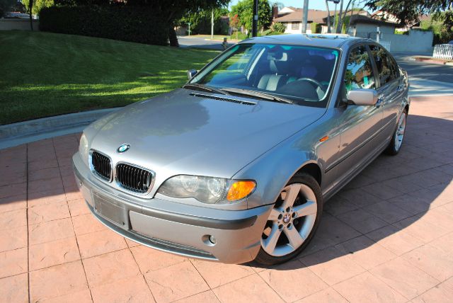 2005 BMW 3 series STX XL XLT FX2 Lariat