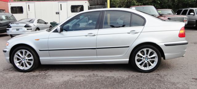 2005 BMW 3 series 4WD 4dr Heat