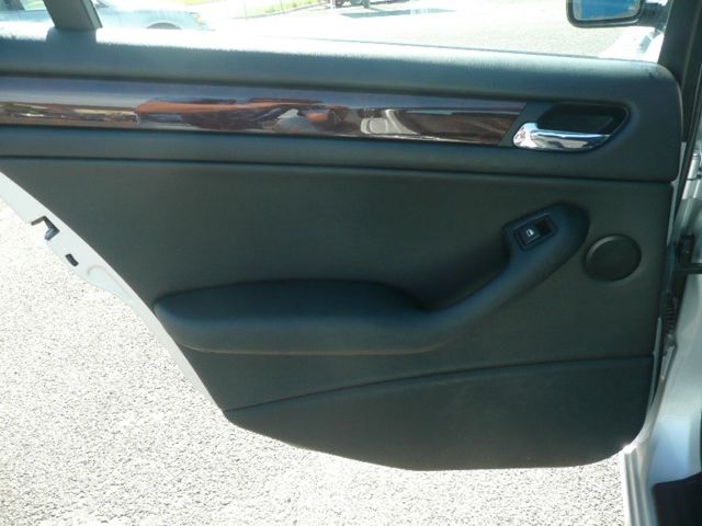 2005 BMW 3 series STX XL XLT FX2 Lariat