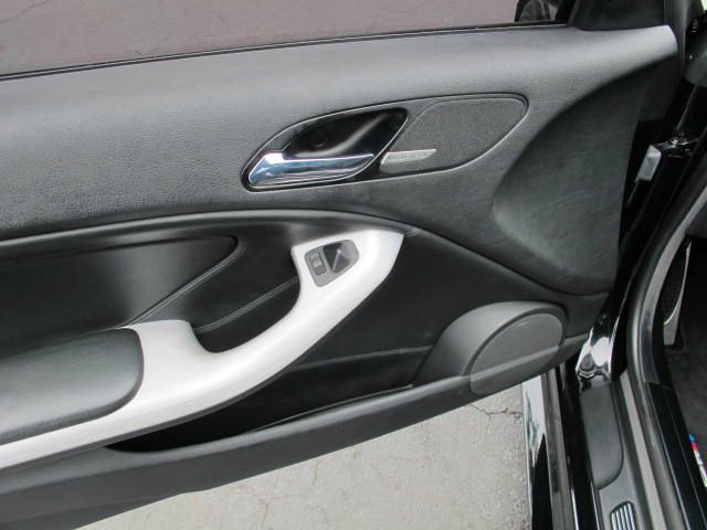 2005 BMW 3 series Sl-awd-2nd Bench-cd Player-1 Owner