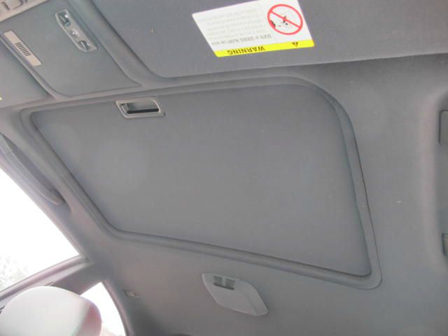 2005 BMW 3 series Sl-awd-2nd Bench-cd Player-1 Owner