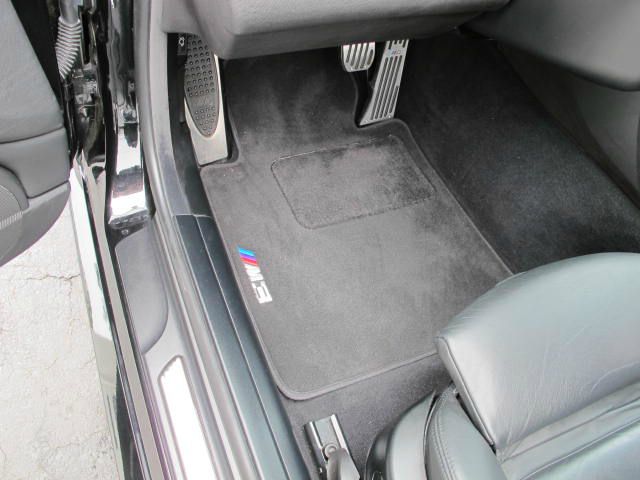 2005 BMW 3 series Sl-awd-2nd Bench-cd Player-1 Owner
