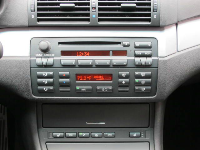 2005 BMW 3 series Sl-awd-2nd Bench-cd Player-1 Owner