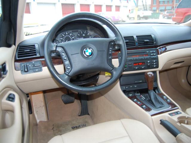 2005 BMW 3 series 323i 4dr Sdn Sedan