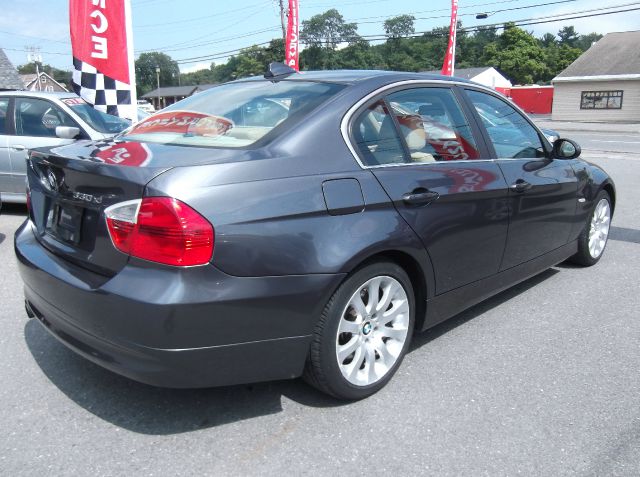 2006 BMW 3 series 4WD 4dr Heat