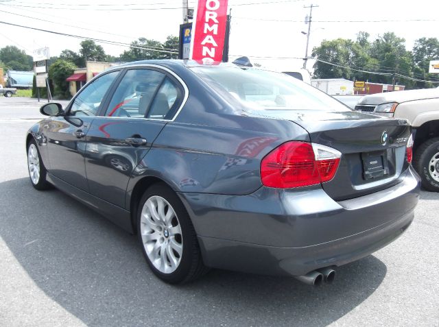 2006 BMW 3 series 4WD 4dr Heat