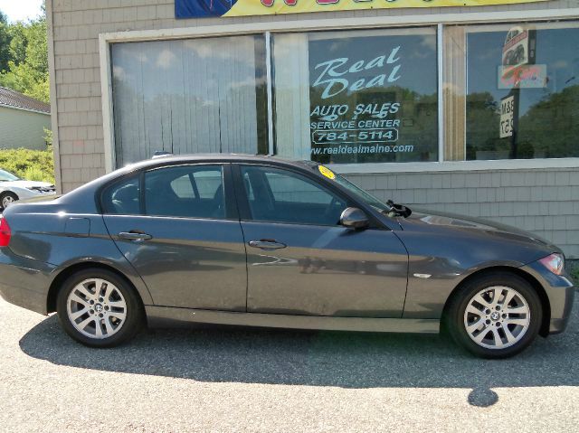 2006 BMW 3 series 2WD 4dr Heat
