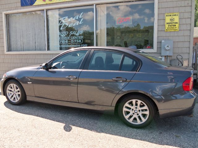 2006 BMW 3 series 2WD 4dr Heat